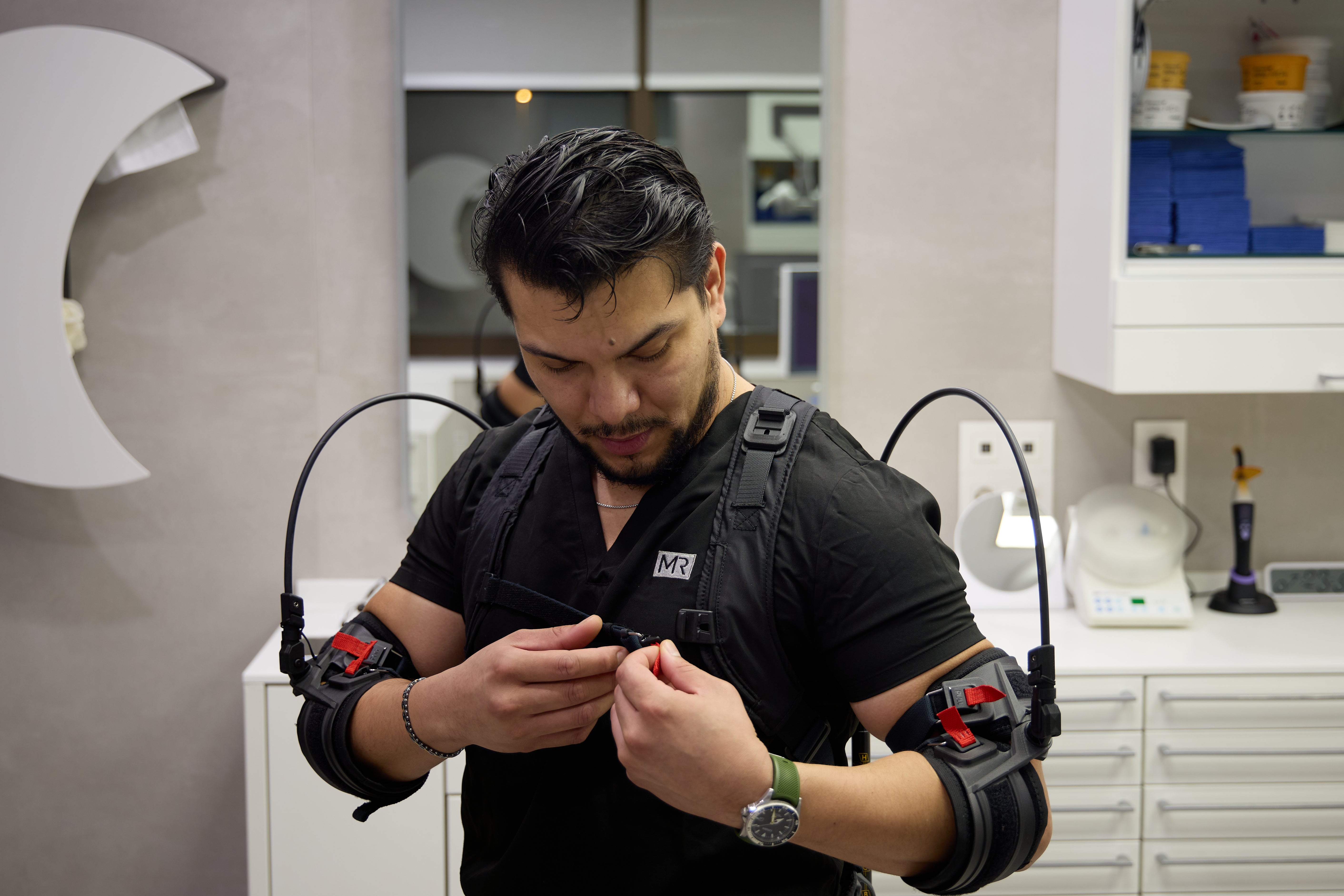 HAPO FRONT: Passive Shoulder & Arm Exoskeleton-thumbnail