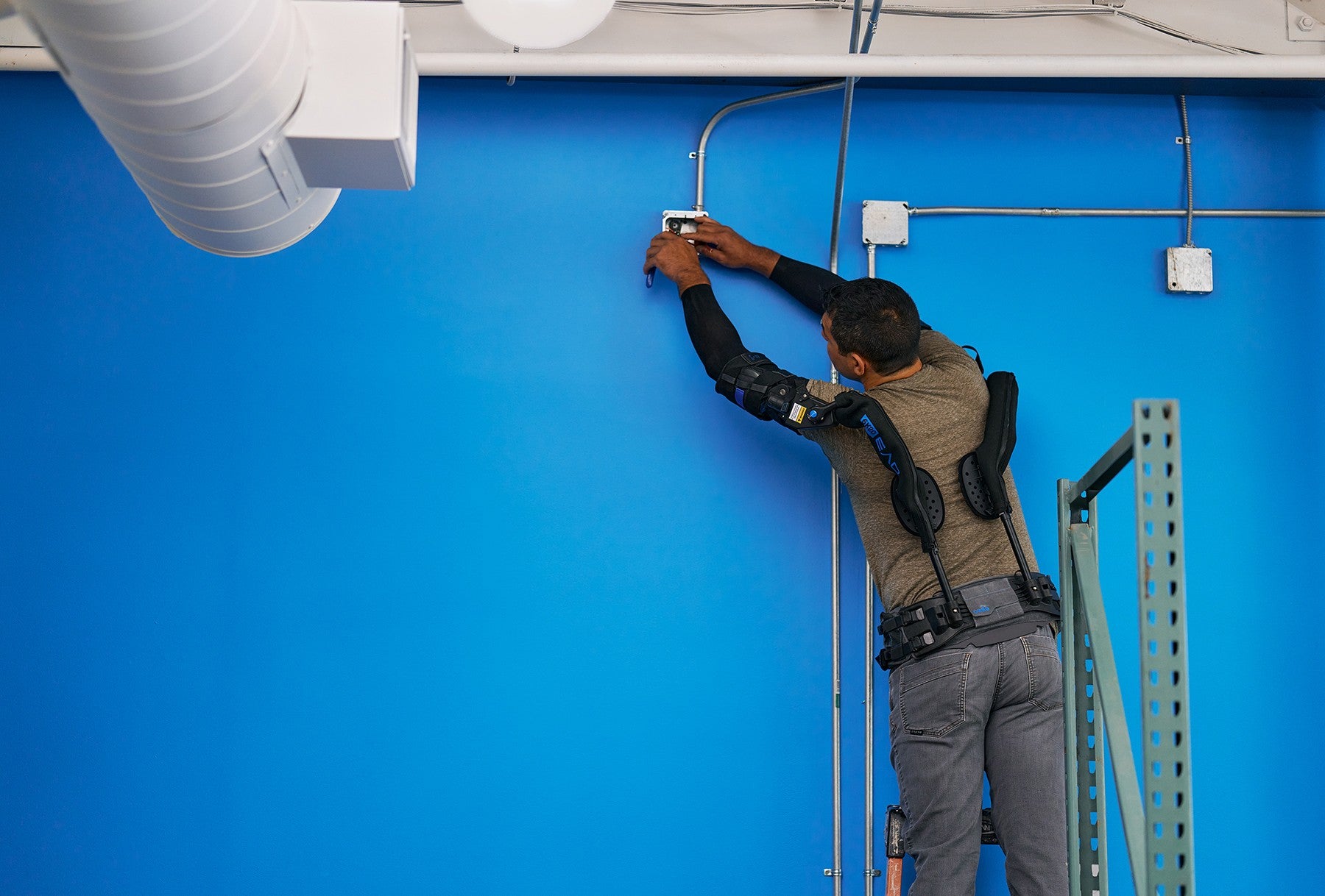 Ekso EVO: The Next Evolution in Industrial Exoskeleton Support-thumbnail